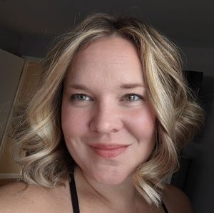 Meet your Posher, Hailey